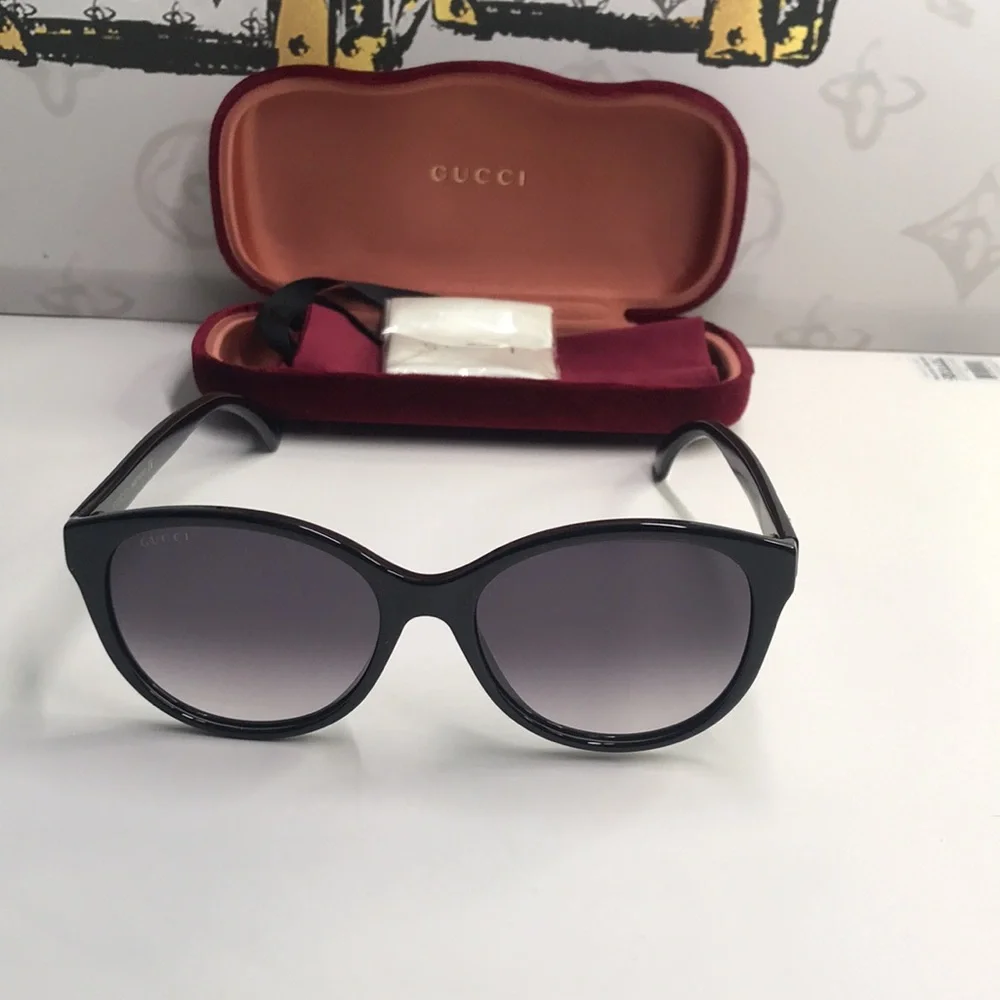 New Authentic Gucci Black Cat-Eye Sunglasses GG0631s 001